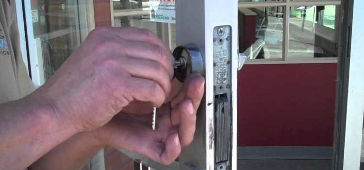 commercial door lock repair Solana Beach